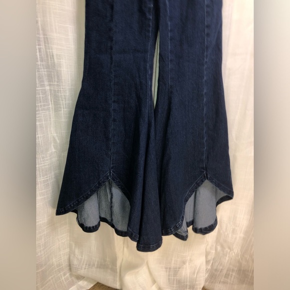 VENUS Deep Blue Flared Jumpsuit size 2 NWOT - Picture 14 of 16